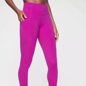 Athleta salutation stash pocket Small